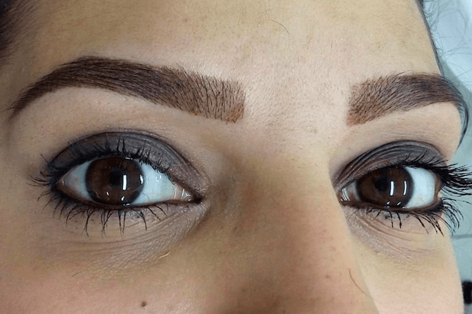 design_de_sobrancelhas_com_henna-antes_e_depois2 | Centro das